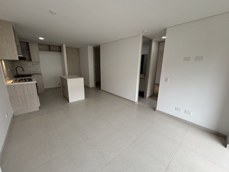 APARTAMENTO EN ARRIENDO UBICADO EN ENVIGADO SECTOR SEÑORIAL - 2