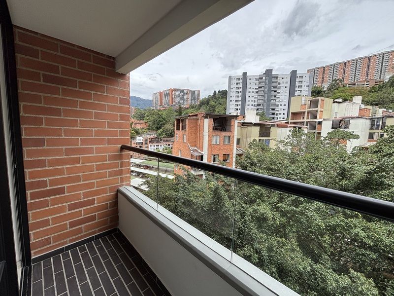 APARTAMENTO EN ARRIENDO UBICADO EN ENVIGADO SECTOR SEÑORIAL - 13