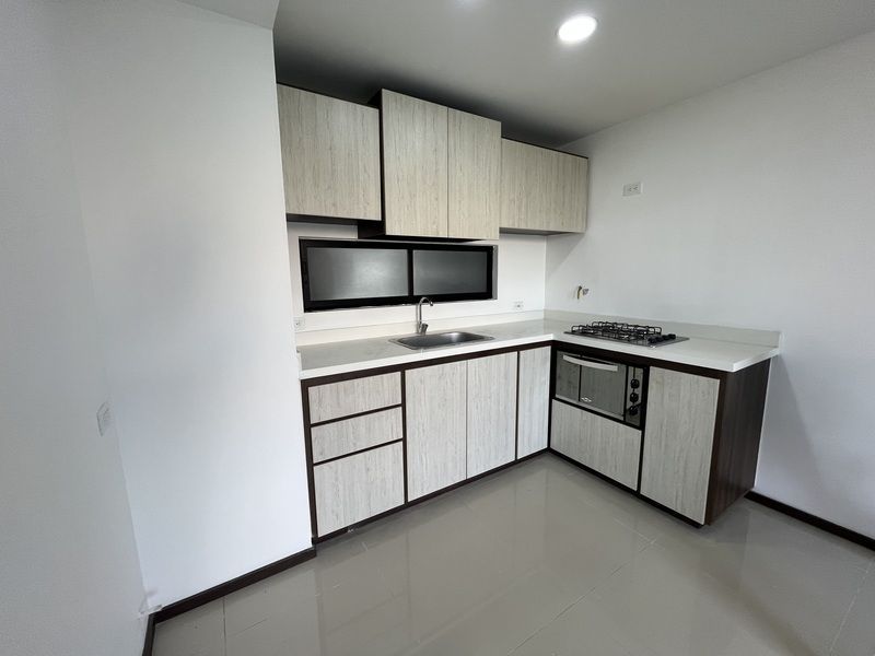 APARTAMENTO EN ARRIENDO UBICADO EN SABANETA SECTOR ALTO DE LAS FLORES - 2