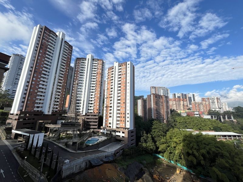 APARTAMENTO EN ARRIENDO UBICADO EN SABANETA SECTOR ALTO DE LAS FLORES - 13
