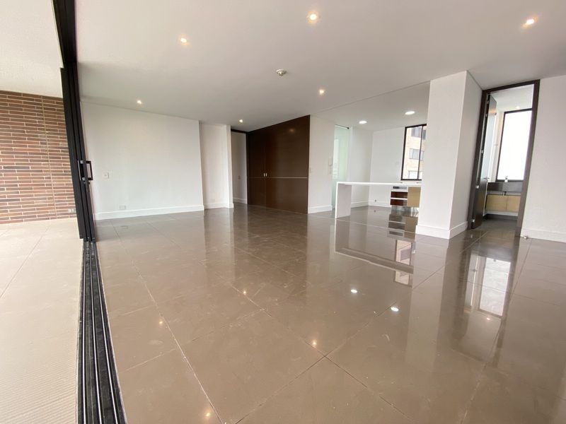 APARTAMENTO EN ARRIENDO UBICADO EN EL POBLADO SECTOR SAN LUCAS - 4
