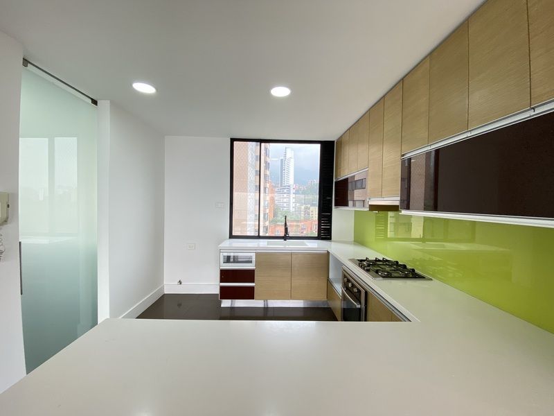 APARTAMENTO EN ARRIENDO UBICADO EN EL POBLADO SECTOR SAN LUCAS - 7