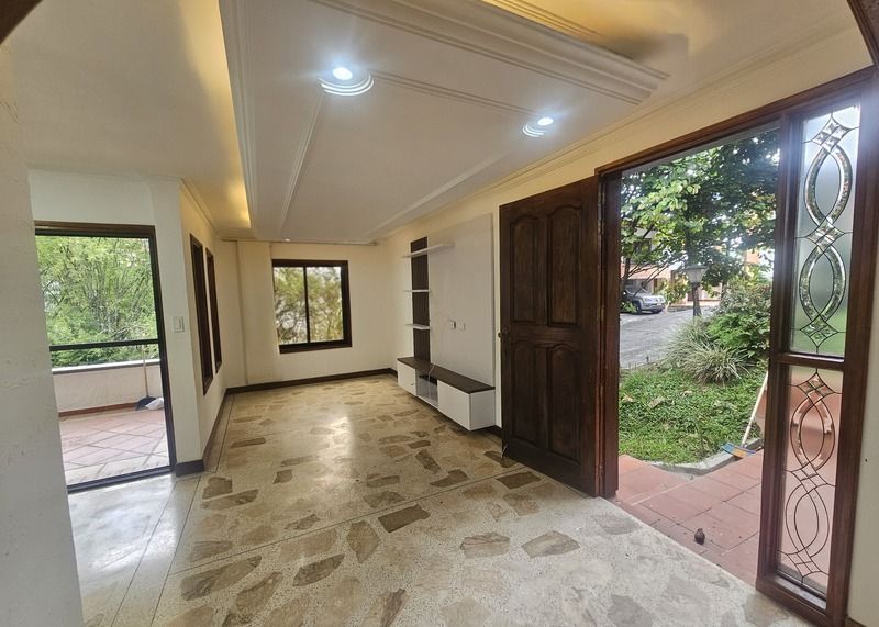CASA EN ARRIENDO UBICADA EN EL POBLADO SECTOR LOMA DEL INDIO - 2