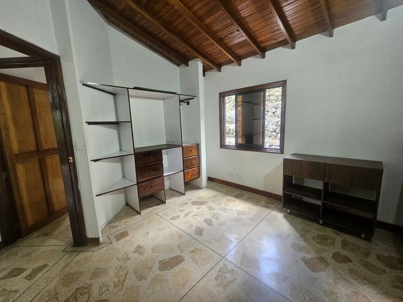CASA EN ARRIENDO UBICADA EN EL POBLADO SECTOR LOMA DEL INDIO - 12