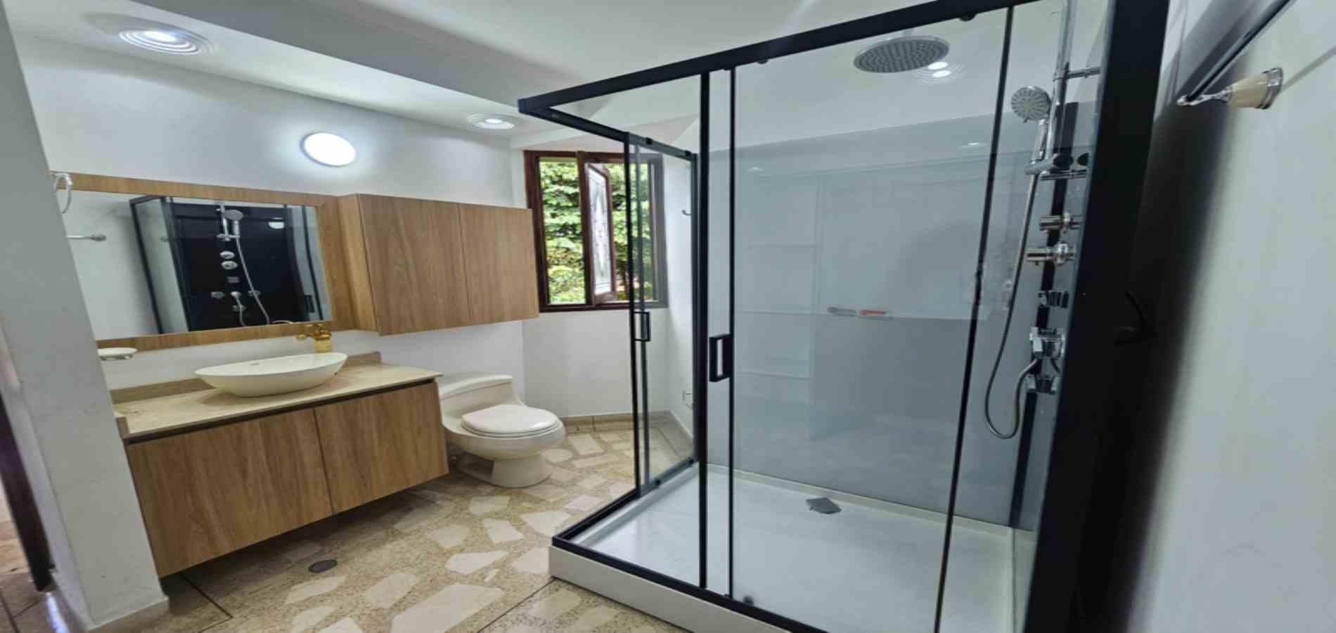 CASA EN ARRIENDO UBICADA EN EL POBLADO SECTOR LOMA DEL INDIO - 17