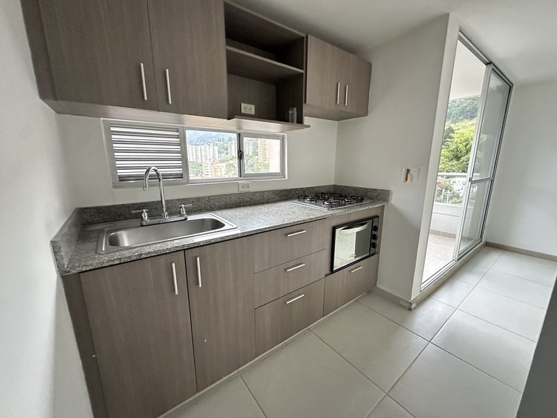 APARTAMENTO EN ARRIENDO UBICADO EN ENVIGADO SECTOR ANTILLAS - 4