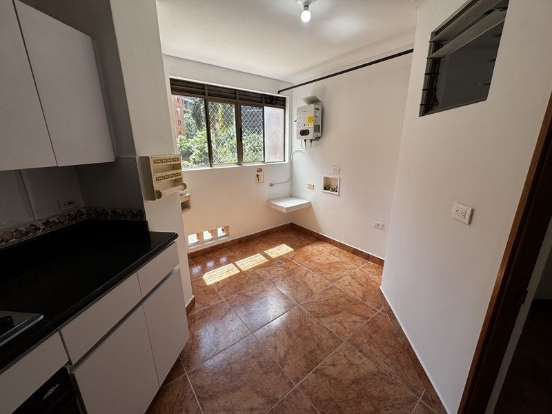 APARTAMENTO EN ARRIENDO UBICADO EN EL POBLADO SECTOR PALMAS - 6