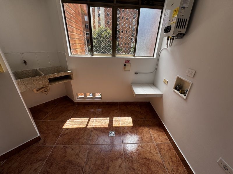 APARTAMENTO EN ARRIENDO UBICADO EN EL POBLADO SECTOR PALMAS - 19