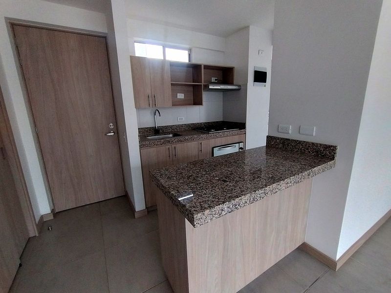 APARTAMENTO EN ARRIENDO UBICADO EN MEDELLIN SECTOR CALASANZ PARTE ALTA - 3