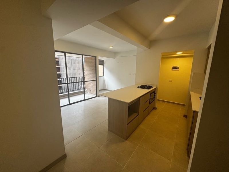 APARTAMENTO EN ARRIENDO UBICADO EN EL POBLADO SECTOR CUIDAD DEL RIO - 3