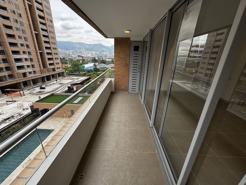 APARTAMENTO EN ARRIENDO UBICADO EN EL POBLADO SECTOR CIUDAD DEL RIO - 19