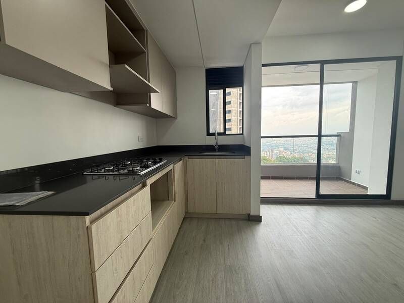 APARTAMENTO EN ARRIENDO UBICADO EN EL POBLADO SECTOR LAS PALMAS - 2