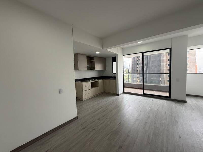 APARTAMENTO EN ARRIENDO UBICADO EN EL POBLADO SECTOR LAS PALMAS - 3