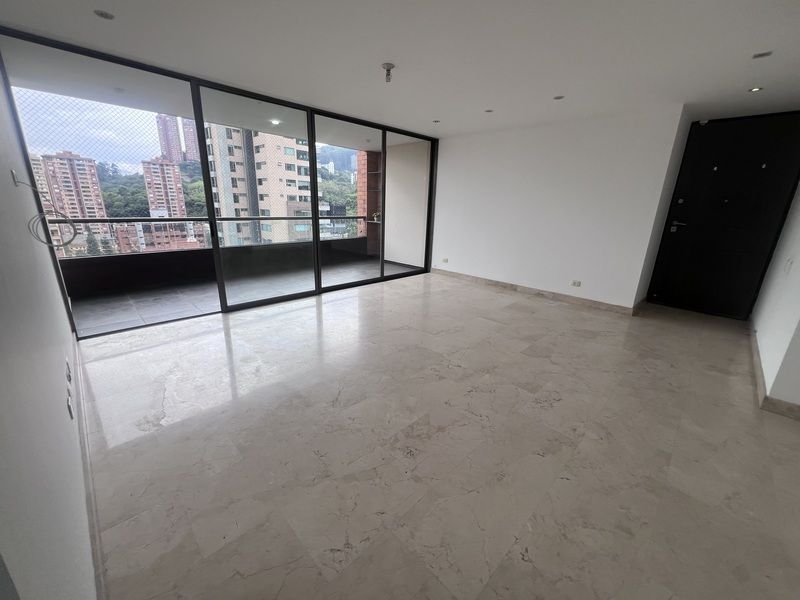 APARTAMENTO EN ARRIENDO UBICADO EN EL POBLADO SECTOR LALINDE - 3