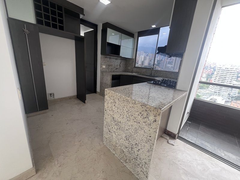 APARTAMENTO EN ARRIENDO UBICADO EN EL POBLADO SECTOR LALINDE - 6