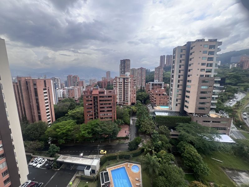 APARTAMENTO EN ARRIENDO UBICADO EN EL POBLADO SECTOR LALINDE - 23