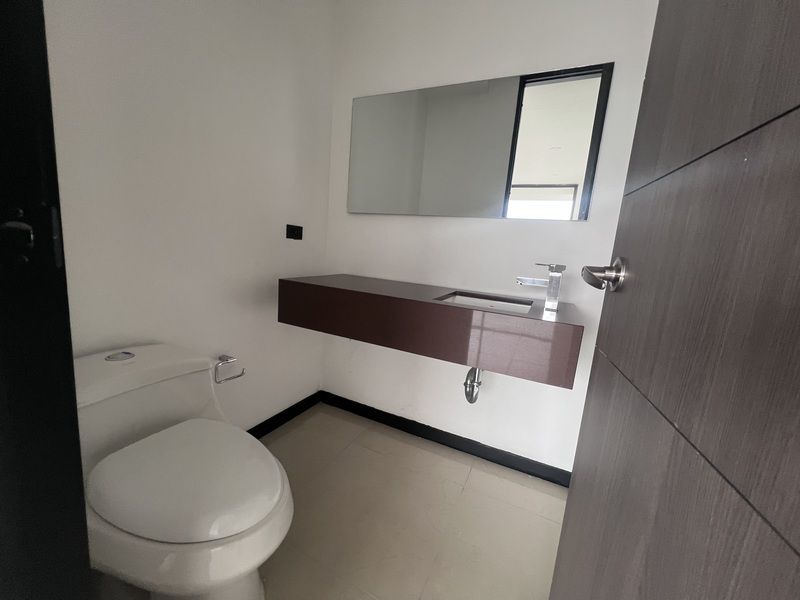 APARTAMENTO EN ARRIENDO UBICADO EN EL POBLADO SECTOR LALINDE - 11