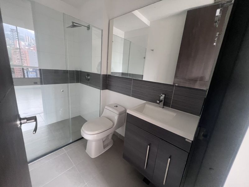 APARTAMENTO EN ARRIENDO UBICADO EN EL POBLADO SECTOR LALINDE - 12