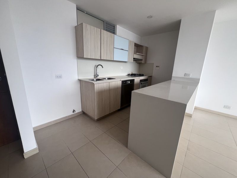 APARTAMENTO EN ARRIENDO UBICADO EN EL POBLADO SECTOR LOS GONZALES - 3