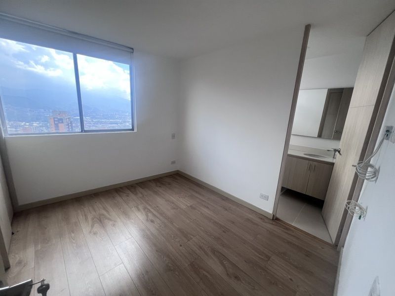APARTAMENTO EN ARRIENDO UBICADO EN EL POBLADO SECTOR LOS GONZALES - 5