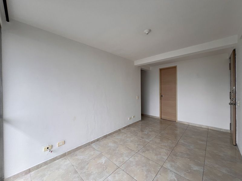 APARTAMENTO EN VENTA UBICADO EN MEDELLIN SECTOR RODEO ALTO - 2