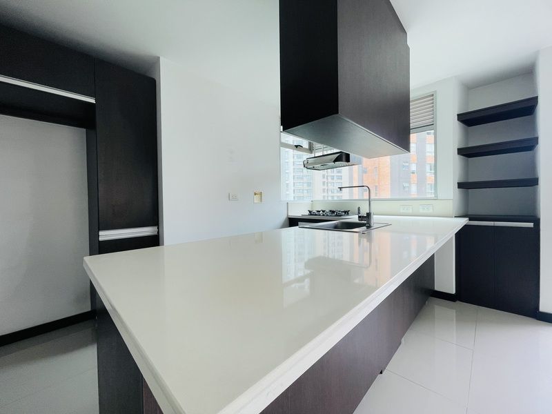 APARTAMENTO EN VENTA UBICADO EN EL POBLADO SECTOR SANTA MARIA DE LOS ANGELES - 4
