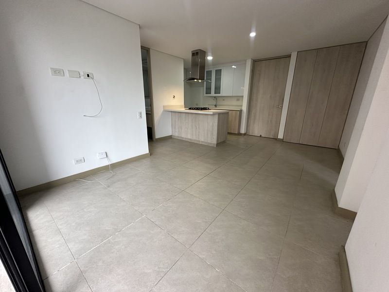 APARTAMENTO EN ARRIENDO UBICADO EN ENVIGADO SECTOR LOMA DE LAS BRUJAS - 2