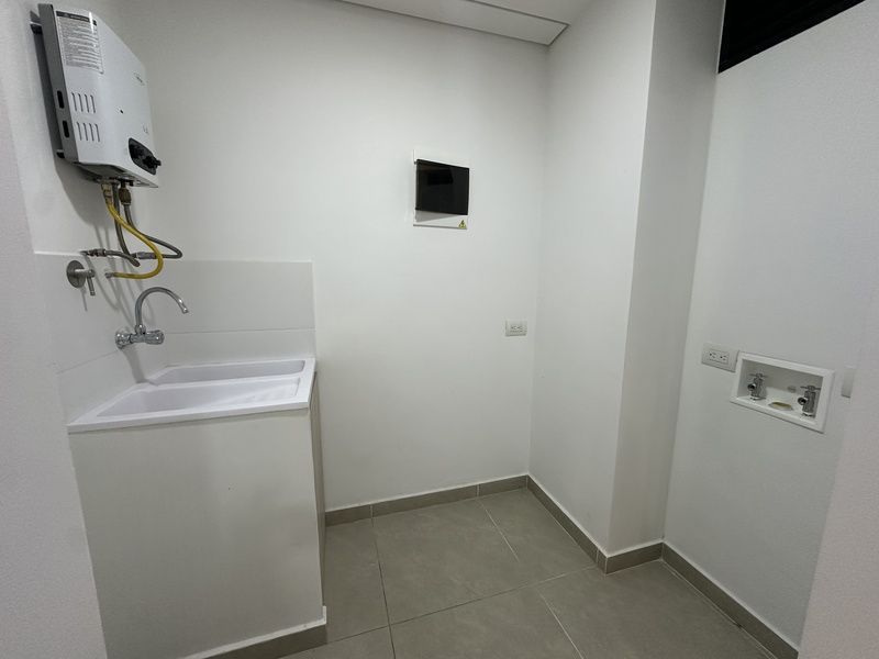APARTAMENTO EN ARRIENDO UBICADO EN ENVIGADO SECTOR LOMA DE LAS BRUJAS - 12