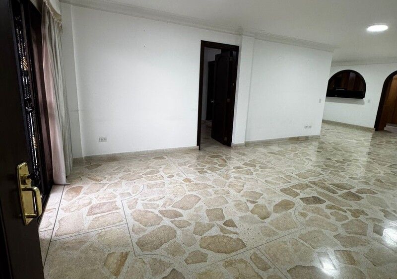 CASA EN ARRIENDO UBICADA EN MEDELLIN SECTOR LAURELES - 7