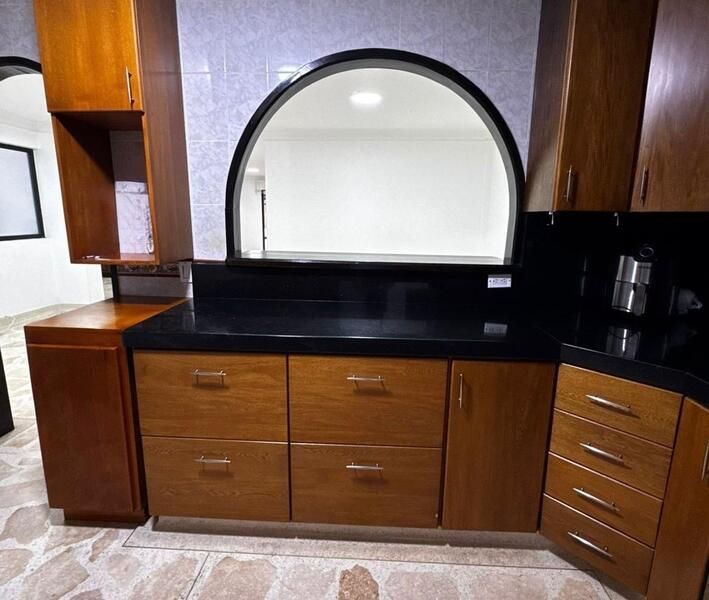 CASA EN ARRIENDO UBICADA EN MEDELLIN SECTOR LAURELES - 9