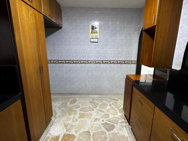 CASA EN ARRIENDO UBICADA EN MEDELLIN SECTOR LAURELES - 10