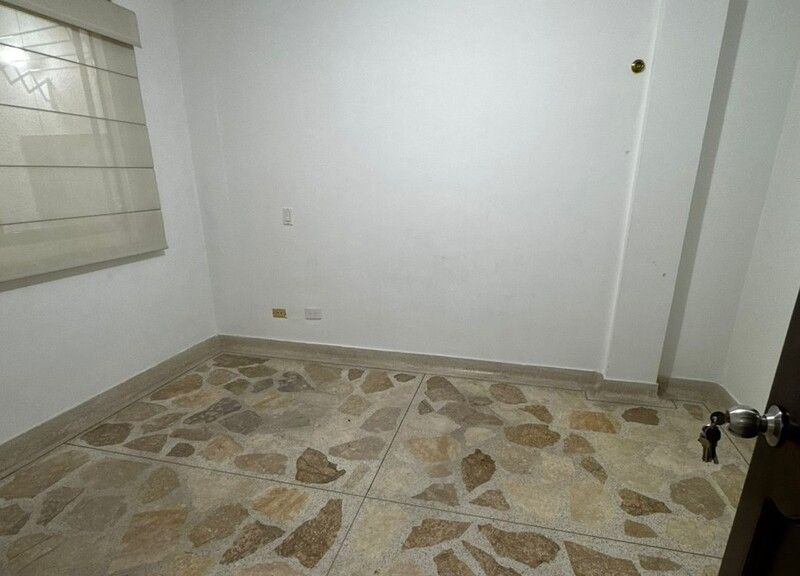 CASA EN ARRIENDO UBICADA EN MEDELLIN SECTOR LAURELES - 14