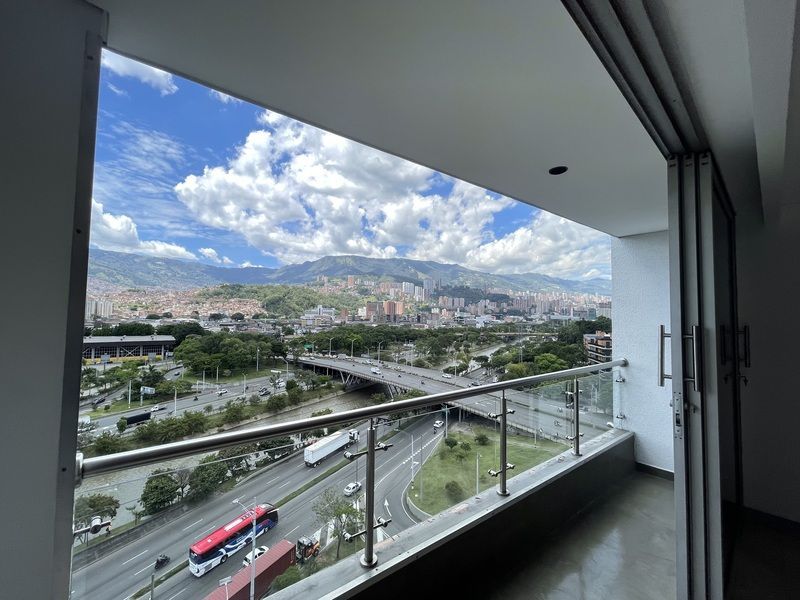 APARTAMENTO EN ARRIENDO UBICADO EN MEDELLIN SECTOR PARQUES DEL RIO - 26
