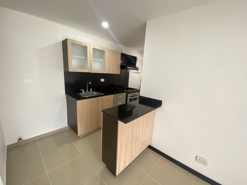 APARTAMENTO EN ARRIENDO UBICADO EN EL POBLADO SECTOR LINARES - 2