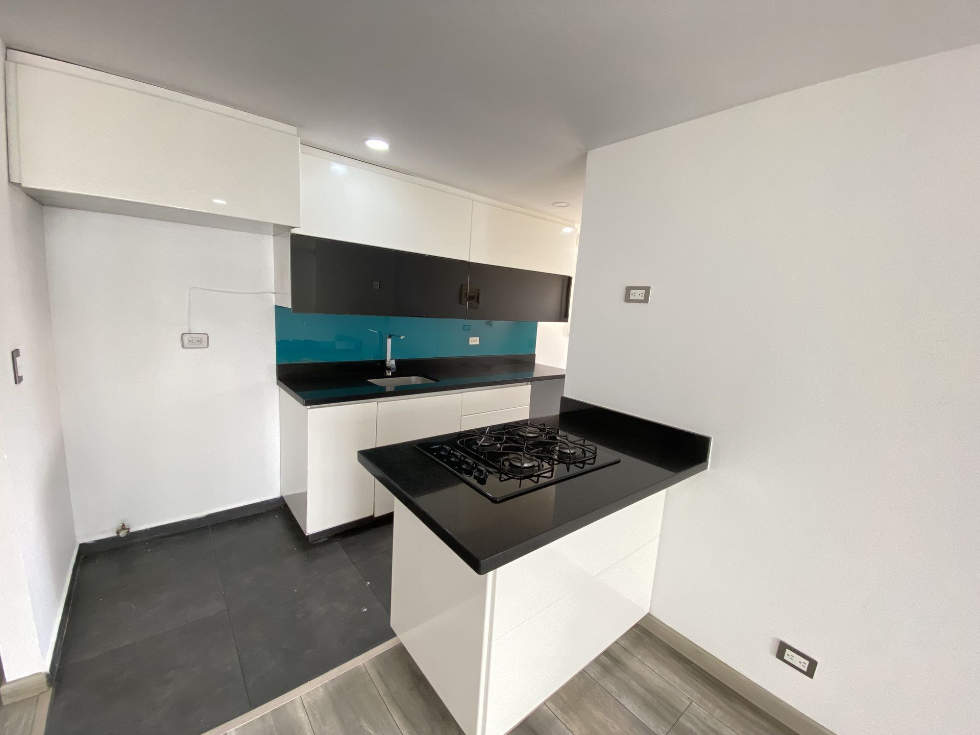 APARTAMENTO EN ARRIENDO UBICADO EN EL POBLADO SECTOR LINARES - 4