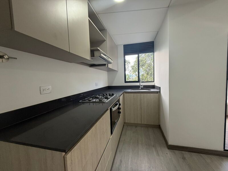 APARTAMENTO EN ARRIENDO UBICADO EN EL POBLADO SECTOR LAS PALMAS - 3