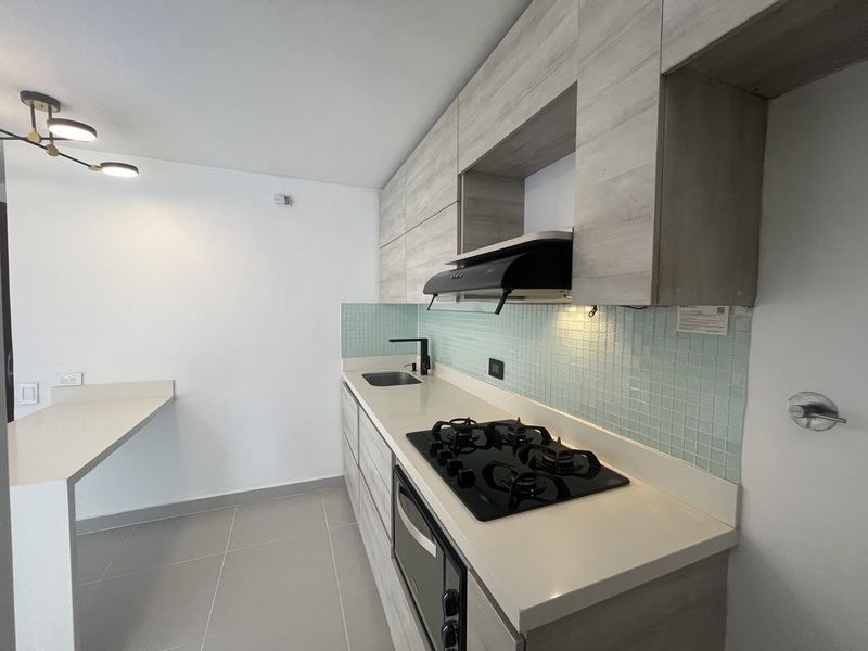APARTAMENTO EN ARRIENDO UBICADO EN EL POBLADO SECTOR CASTROPOL - 3