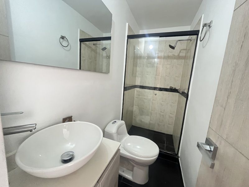 APARTAMENTO EN ARRIENDO UBICADO EN EL POBLADO SECTOR CASTROPOL - 13