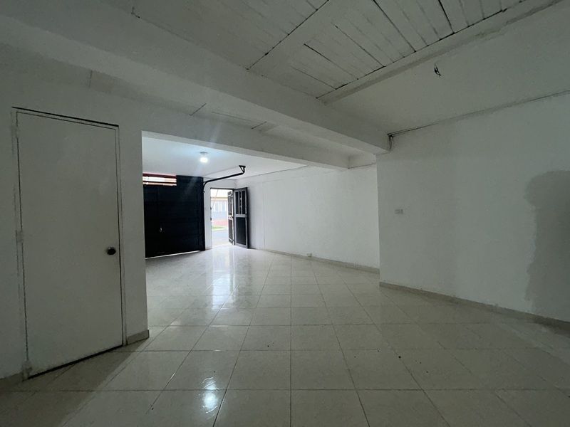 CASA EN ARRIENDO UBICADA EN MEDELLIN SECTOR BELEN ROSALES - 2