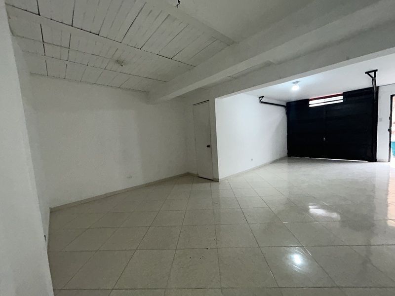 CASA EN ARRIENDO UBICADA EN MEDELLIN SECTOR BELEN ROSALES - 3