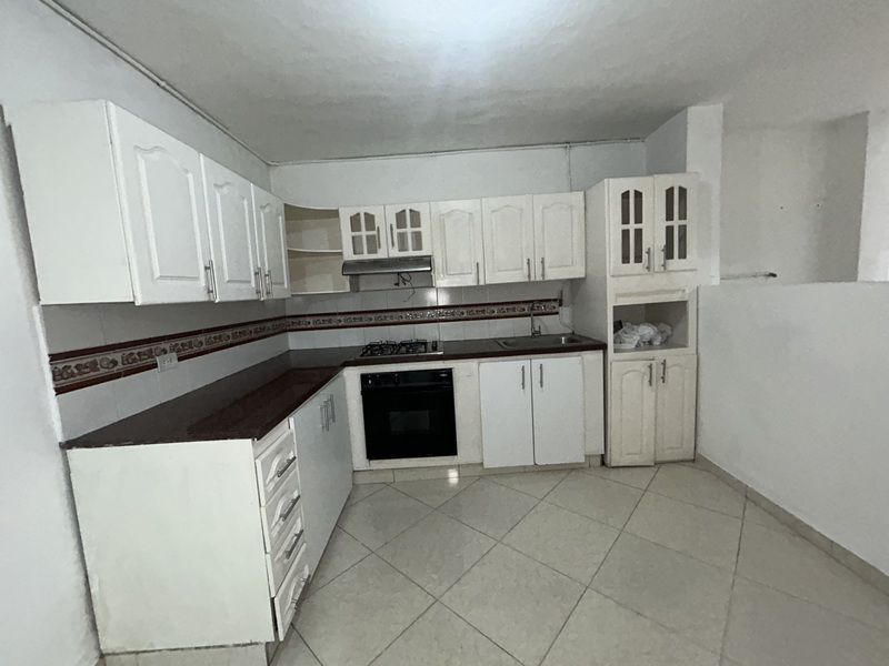 CASA EN ARRIENDO UBICADA EN MEDELLIN SECTOR BELEN ROSALES - 4