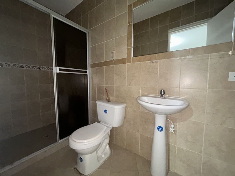 CASA EN ARRIENDO UBICADA EN MEDELLIN SECTOR BELEN ROSALES - 11