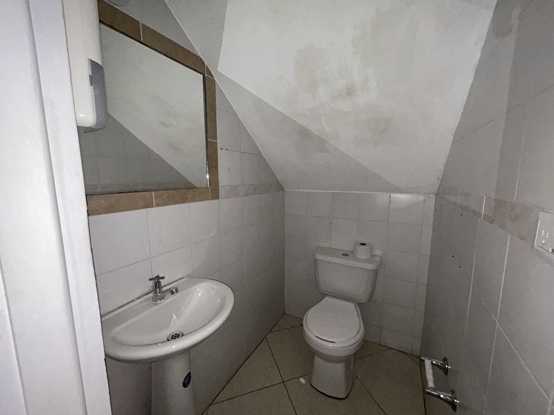 CASA EN ARRIENDO UBICADA EN MEDELLIN SECTOR BELEN ROSALES - 12