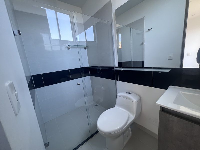 APARTAMENTO EN ARRIENDO UBICADO EN EL POBLADO SECTOR LALINDE - 13