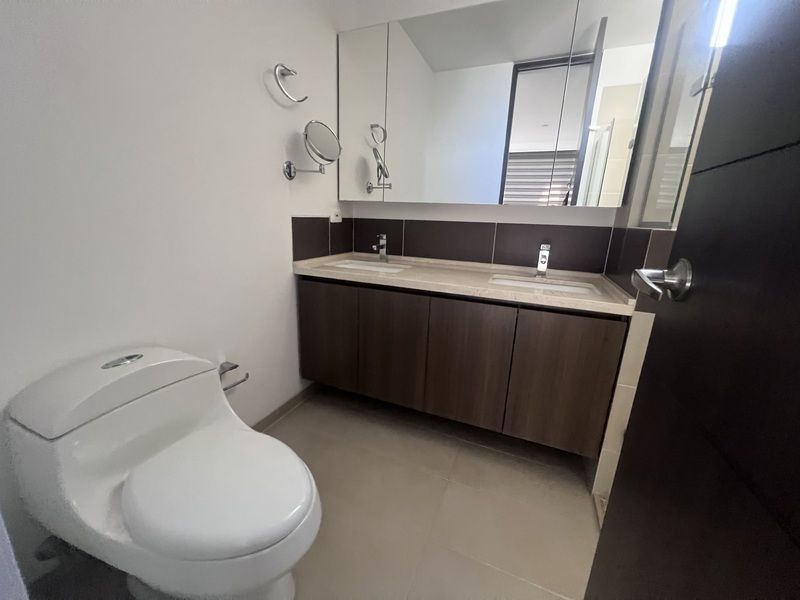 APARTAMENTO EN ARRIENDO UBICADO EN EL POBLADO SECTOR LALINDE - 14
