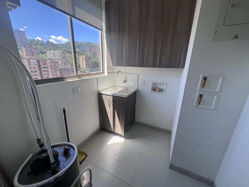 APARTAMENTO EN ARRIENDO UBICADO EN EL POBLADO SECTOR LALINDE - 15