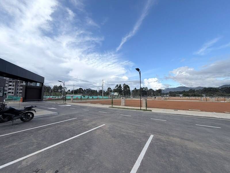 LOTE EN VENTA UBICADO EN LA CEJA SECTOR CIRCUNVALAR - 11