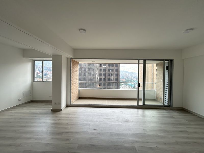 APARTAMENTO EN VENTA UBICADO EN EL POBLADO SECTOR CIUDAD DEL RIO - 5