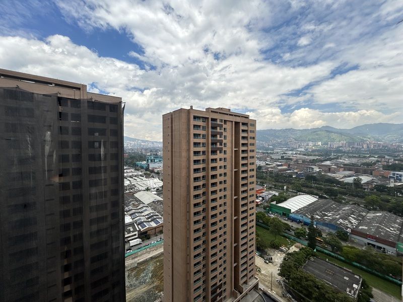 APARTAMENTO EN VENTA UBICADO EN EL POBLADO SECTOR CIUDAD DEL RIO - 19