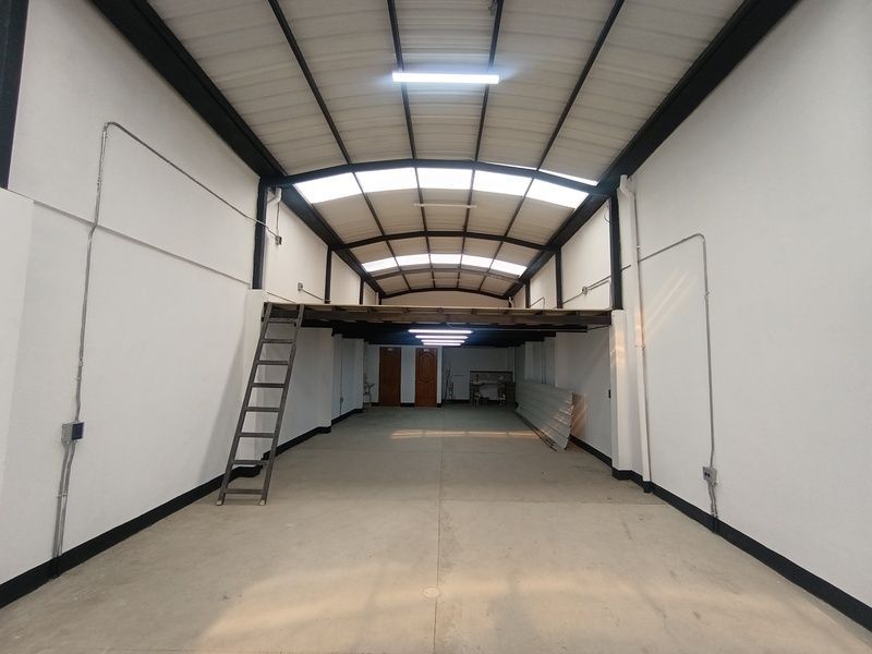 BODEGA EN ARRIENDO UBICADA EN LA CEJA SECTOR SAN CAYETANO - 3